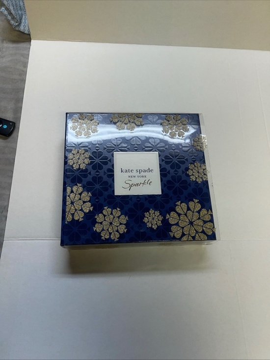 kate spade Accessories - Kate Spade SPARKLE Gift Box Perfum